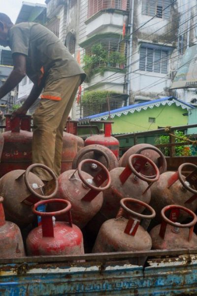 LPG Crisis in India Panic Bookings Surge by 60% Amid West Asia Conflict; Govt Tightens Rules